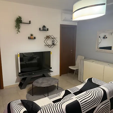 Illumina House 2 *